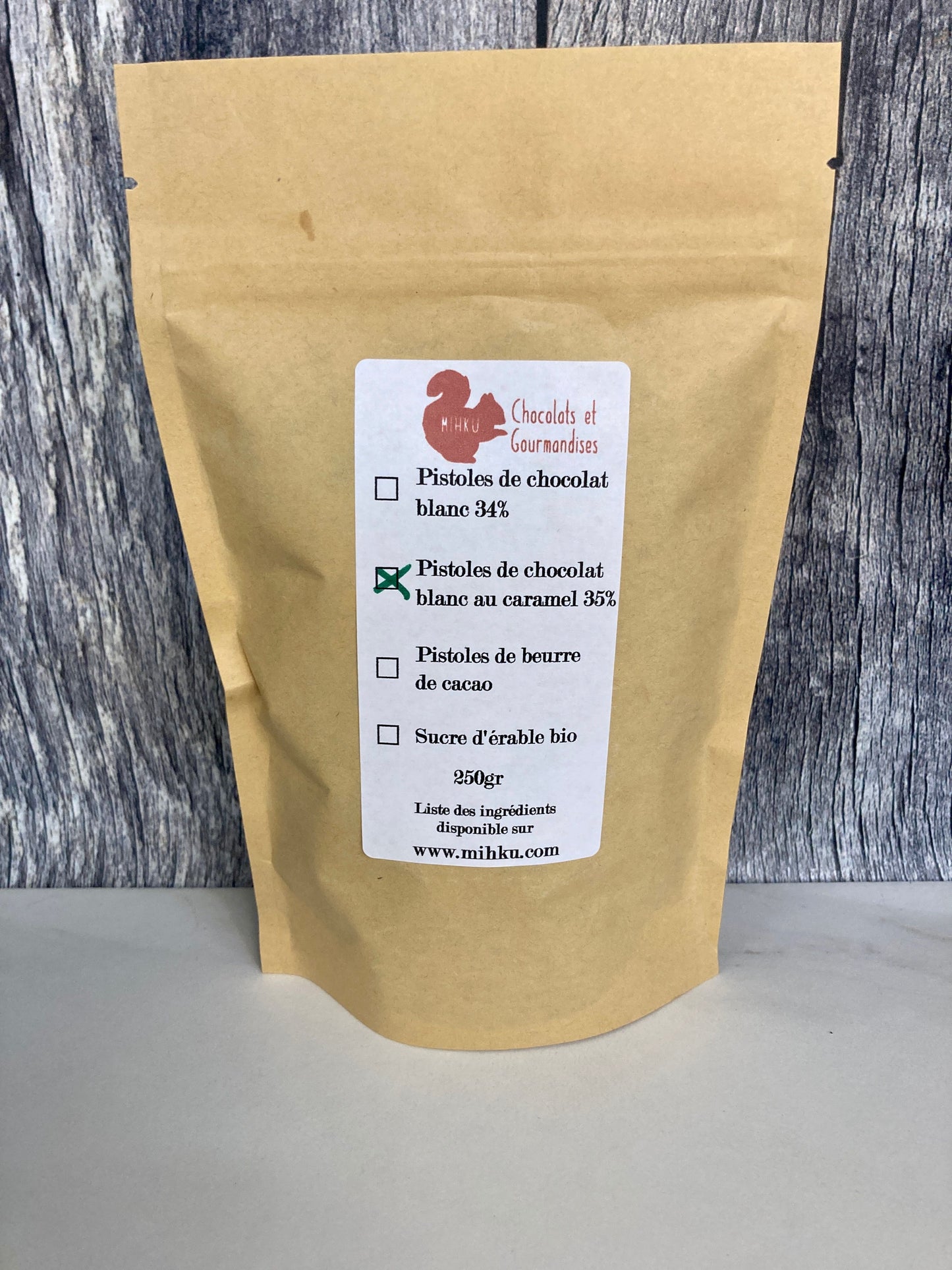 Pistoles de chocolat blanc au caramel