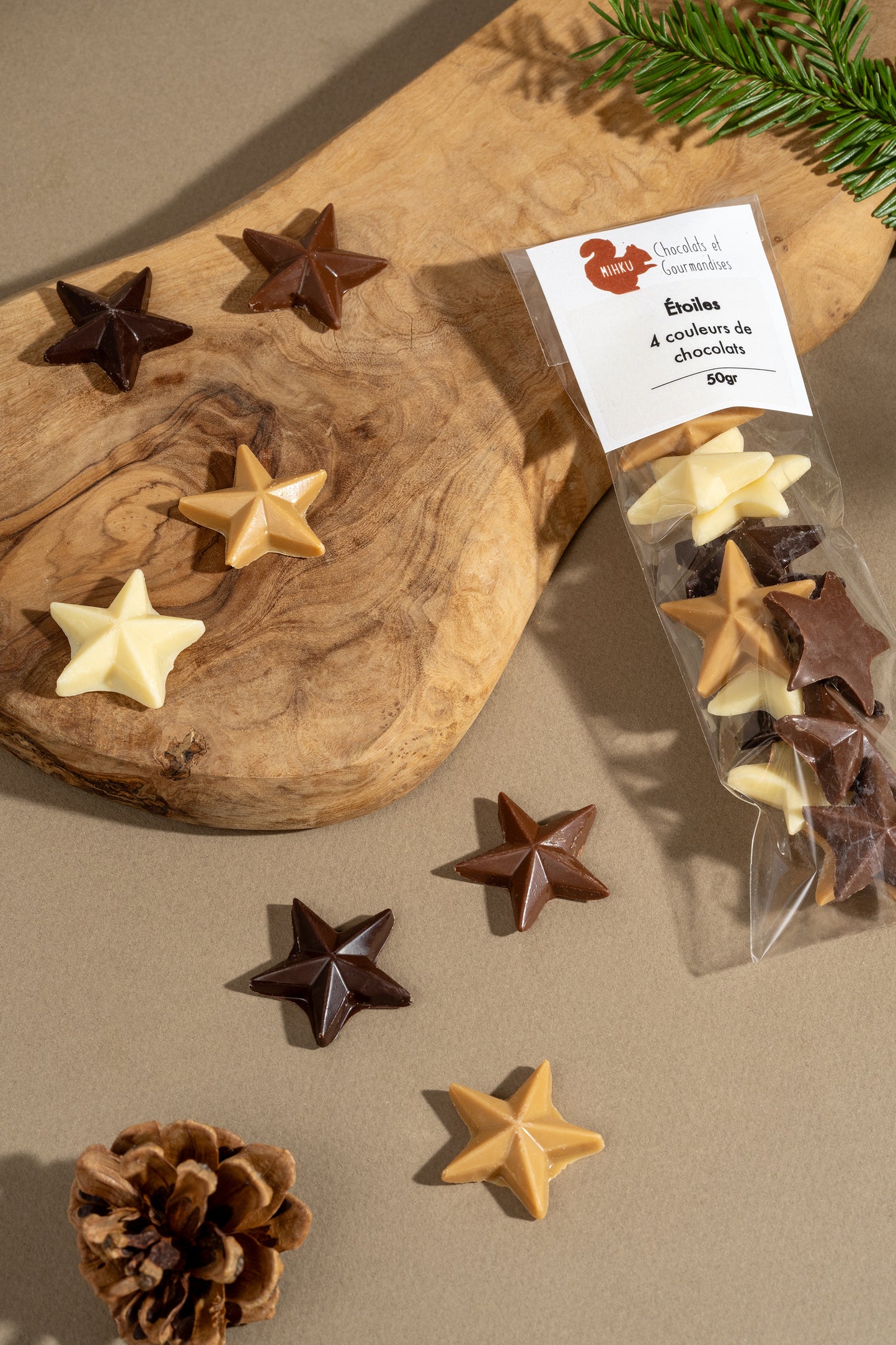 Sachet d'étoiles en chocolat 4 couleurs