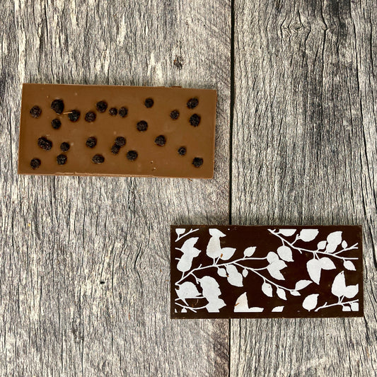 Tablette motif feuilles chocolat lait ou noir - bleuets sauvages